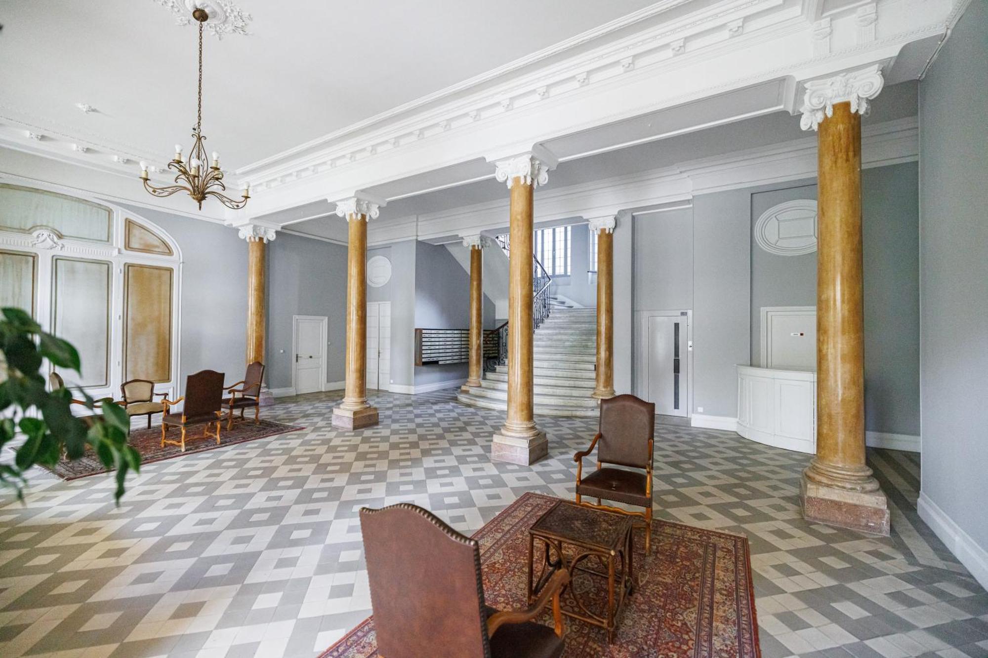 Vacances Au Palace - Happy Rentals Ментона Екстериор снимка