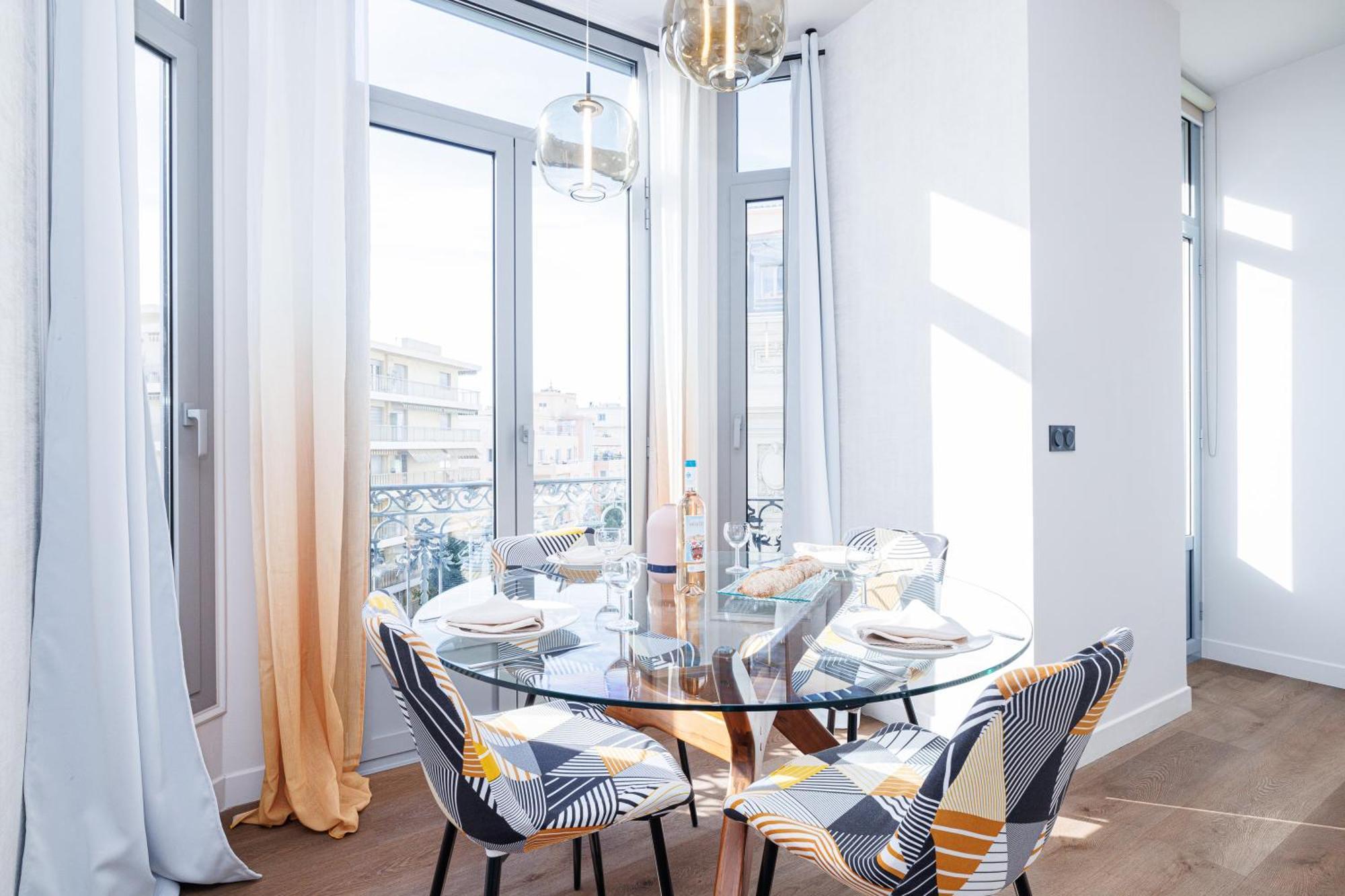 Vacances Au Palace - Happy Rentals Ментона Екстериор снимка
