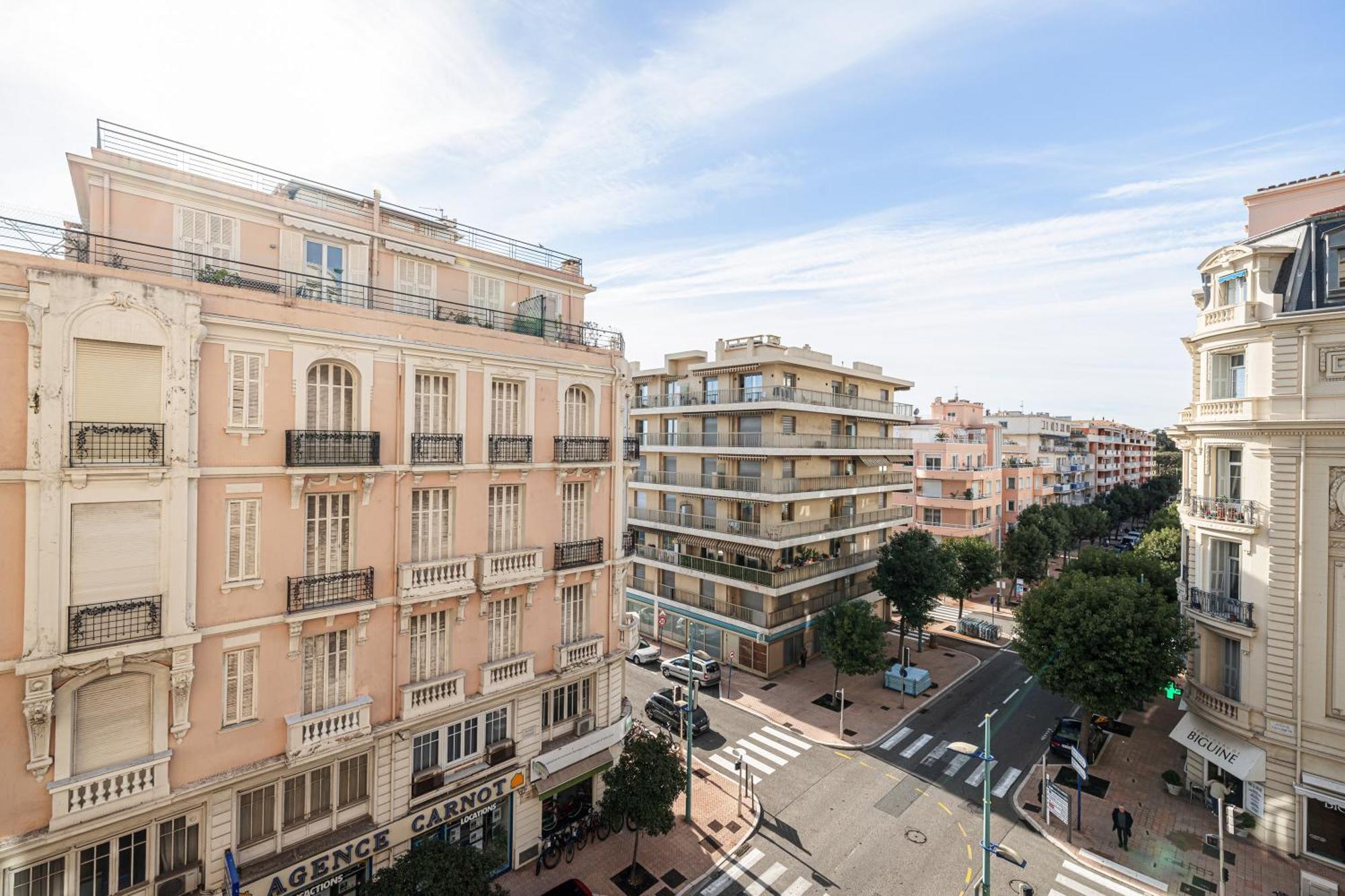 Vacances Au Palace - Happy Rentals Ментона Екстериор снимка