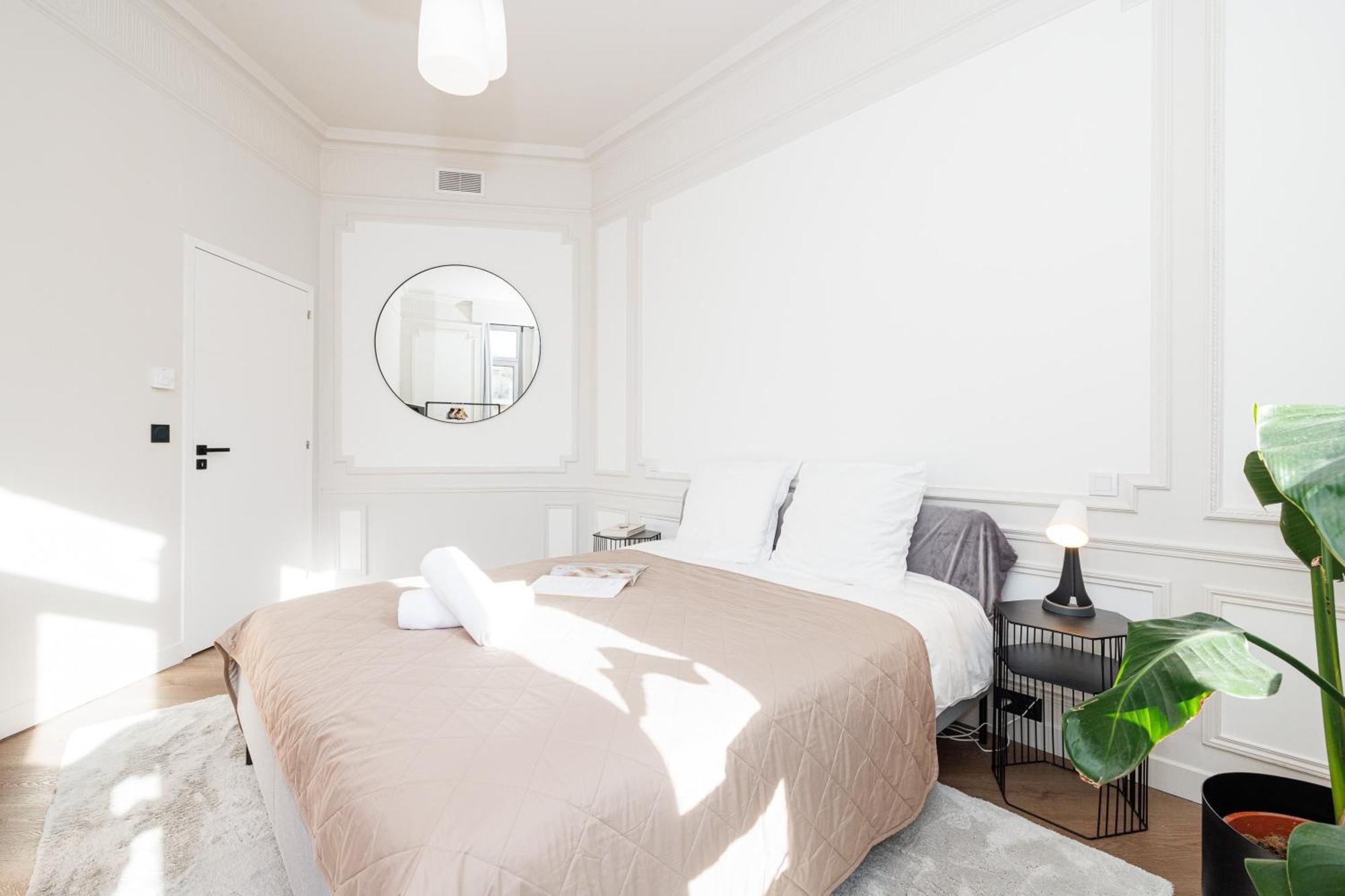 Vacances Au Palace - Happy Rentals Ментона Екстериор снимка
