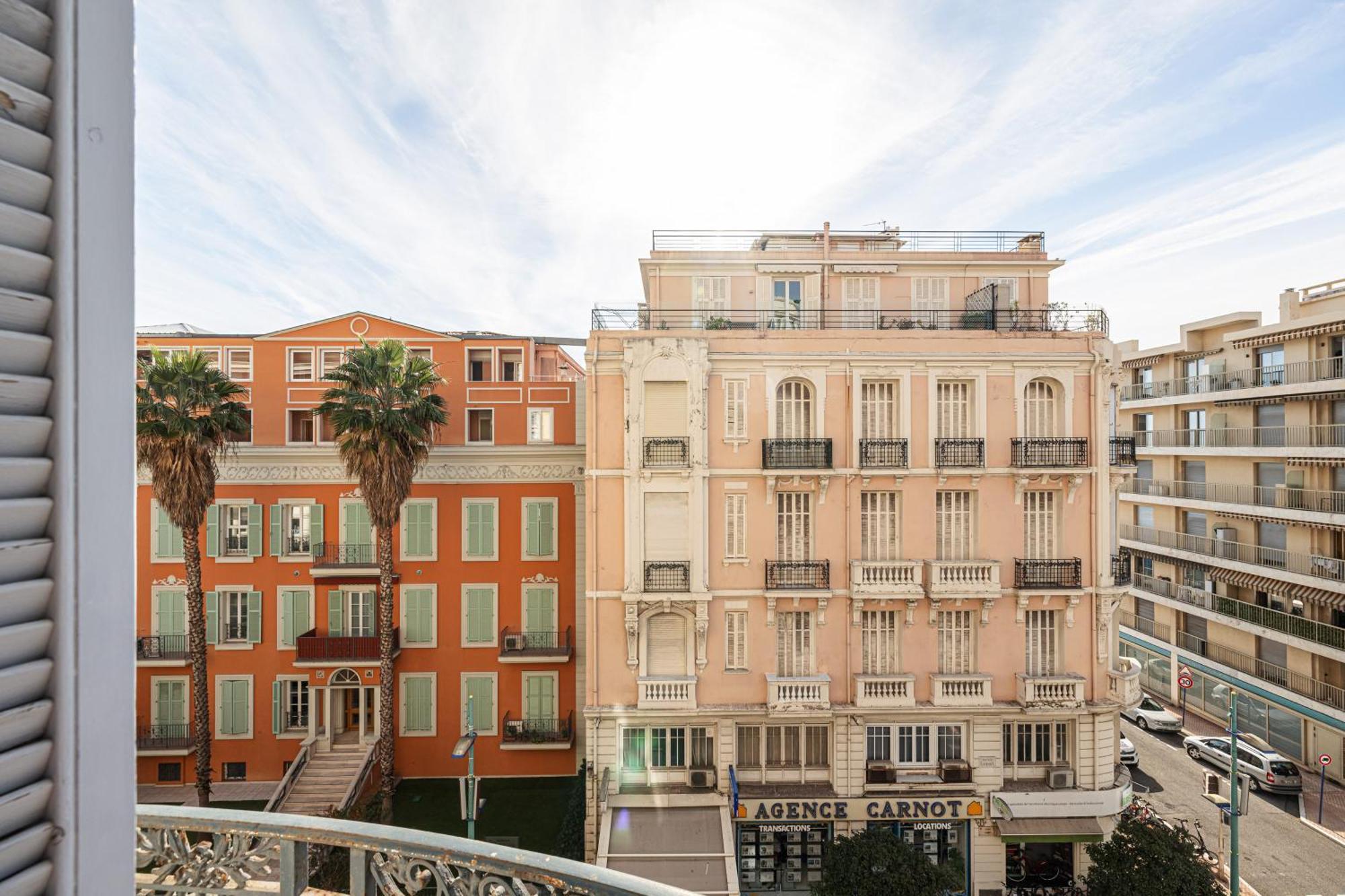 Vacances Au Palace - Happy Rentals Ментона Екстериор снимка